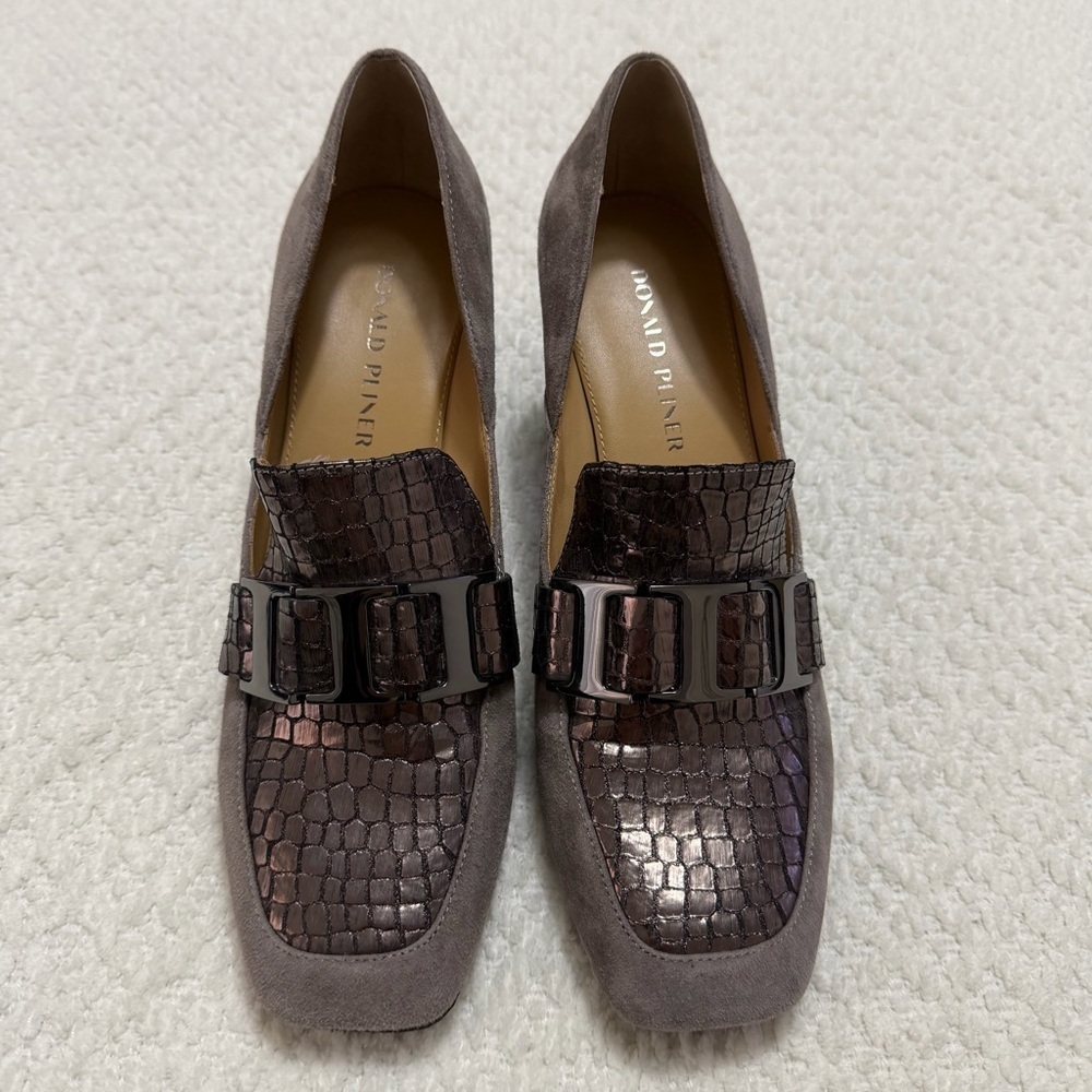 Donald Pliner Caresse Loafer Pump Block Heels Metallic Grey Women’s Size 9.5 - Picture 6 of 8